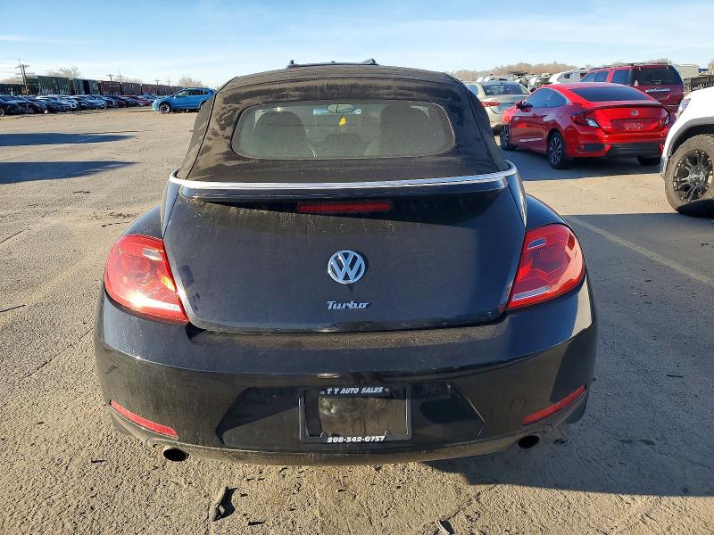 Photo 6 from auction – 2013 VOLKSWAGEN BEETLE with VIN 3VW7A7AT8DM803927
