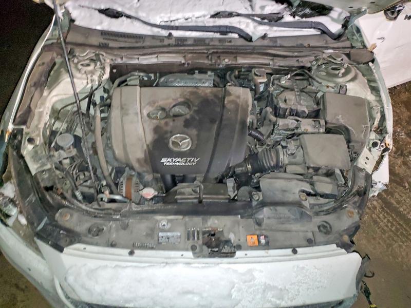 Photo 11 from auction – 2018 MAZDA 3 TOURING with VIN 3MZBN1L3XJM204211