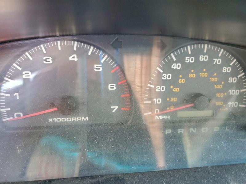 Photo 9 from auction – 2001 TOYOTA 4RUNNER LI with VIN JT3GN87R010208940