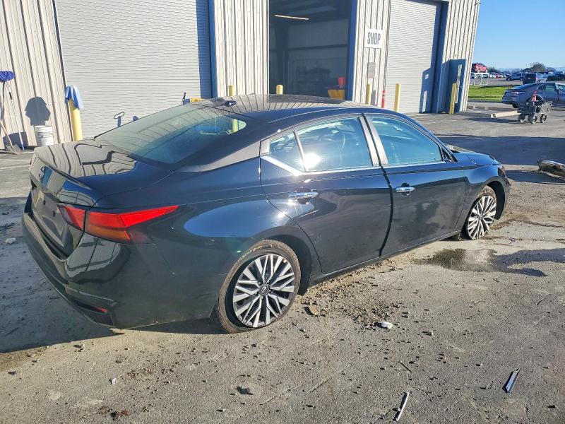 Photo 3 from auction – 2025 NISSAN ALTIMA SV with VIN 1N4BL4DV2SN351355