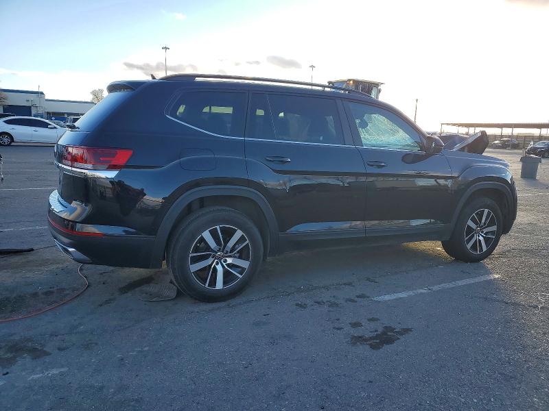 Photo 3 from auction – 2023 VOLKSWAGEN ATLAS with VIN 1V2DP2CA5PC528721