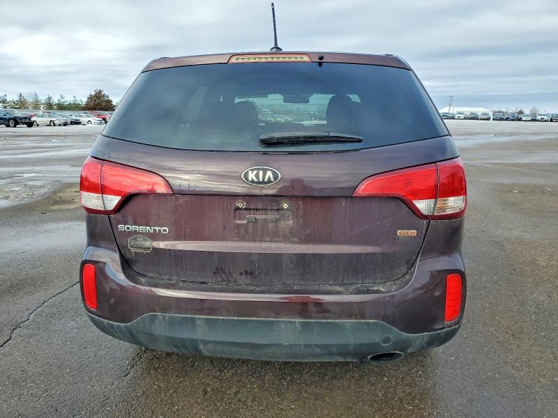 Photo 6 from auction – 2014 KIA SORENTO LX with VIN 5XYKTCA61EG542469
