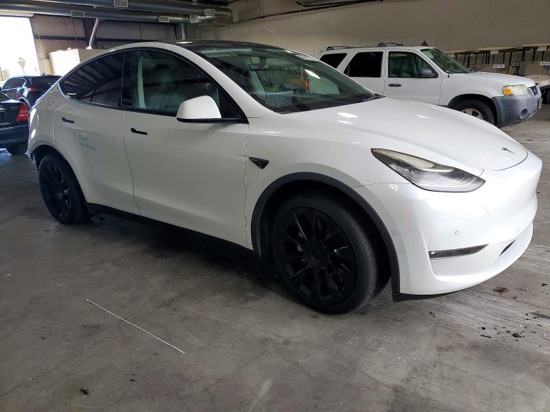 Photo 4 from auction – 2021 TESLA MODEL Y with VIN 5YJYGAEE7MF222714