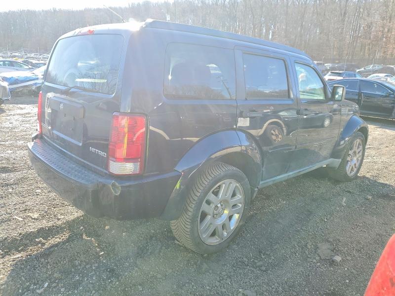 Photo 3 from auction – 2011 DODGE NITRO HEAT with VIN 1D4PT4GK8BW576569
