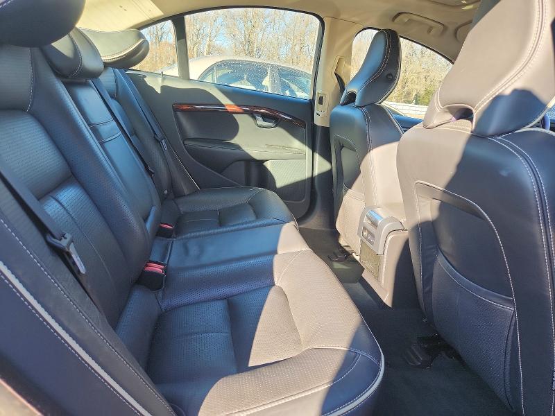 Photo 10 from auction – 2010 VOLVO S80 V8 with VIN YV1852AR1A1122062