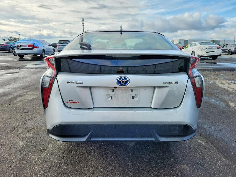 Photo 6 from auction – 2017 TOYOTA PRIUS with VIN JTDKARFU5H3033154