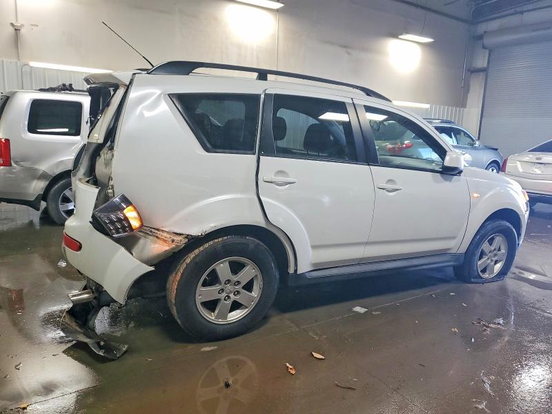 Photo 3 from auction – 2009 MITSUBISHI OUTLANDER with VIN JA4LS21W49Z007543