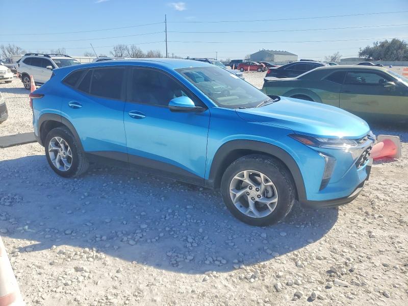 Photo 4 from auction – 2025 CHEVROLET TRAX LS with VIN KL77LFEP0SC064665