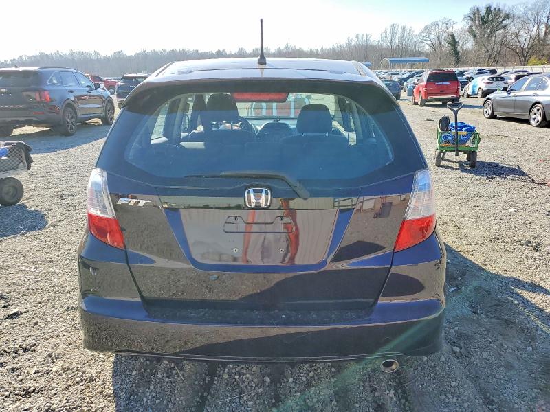 Photo 6 from auction – 2013 HONDA FIT SPORT with VIN JHMGE8H57DC040562