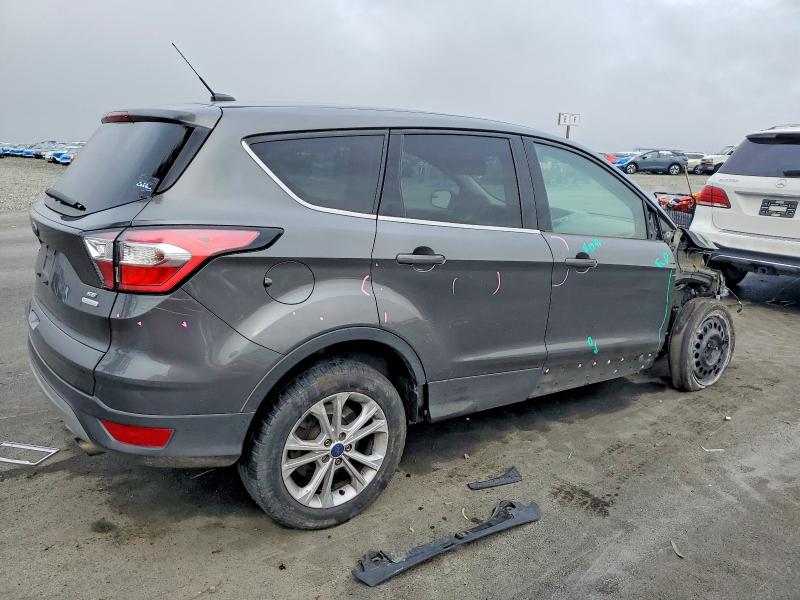 Photo 3 from auction – 2017 FORD ESCAPE with VIN 1FMCU0GD2HUD20219
