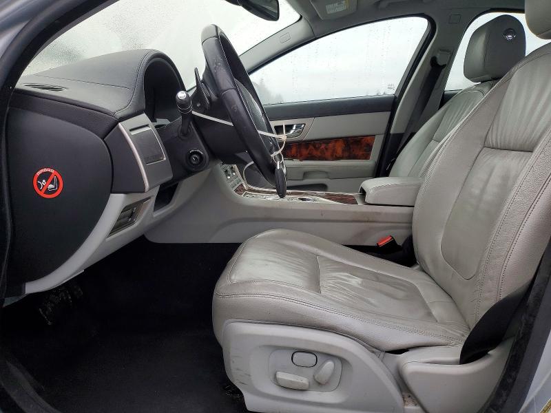 Photo 7 from auction – 2011 JAGUAR XF with VIN SAJWA0FB6BLR82183