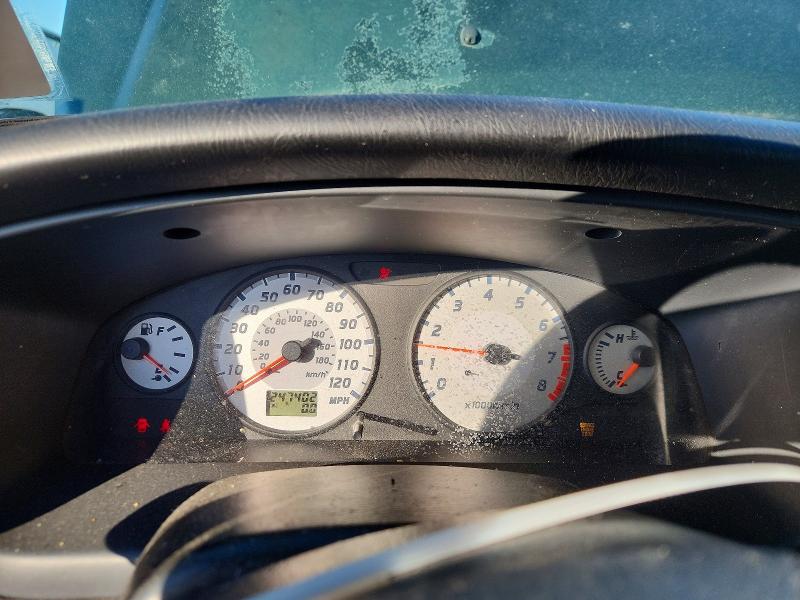 Photo 9 from auction – 2001 NISSAN PATHFINDER with VIN JN8DR09X51W581005