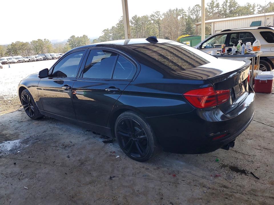 Photo 2 from auction – 2018 BMW 330 with VIN WBA8B9C53JEE81049