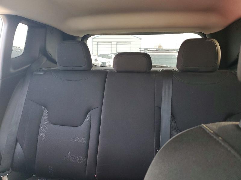 Photo 10 from auction – 2016 JEEP RENEGADE L with VIN ZACCJBBT8GPE25581