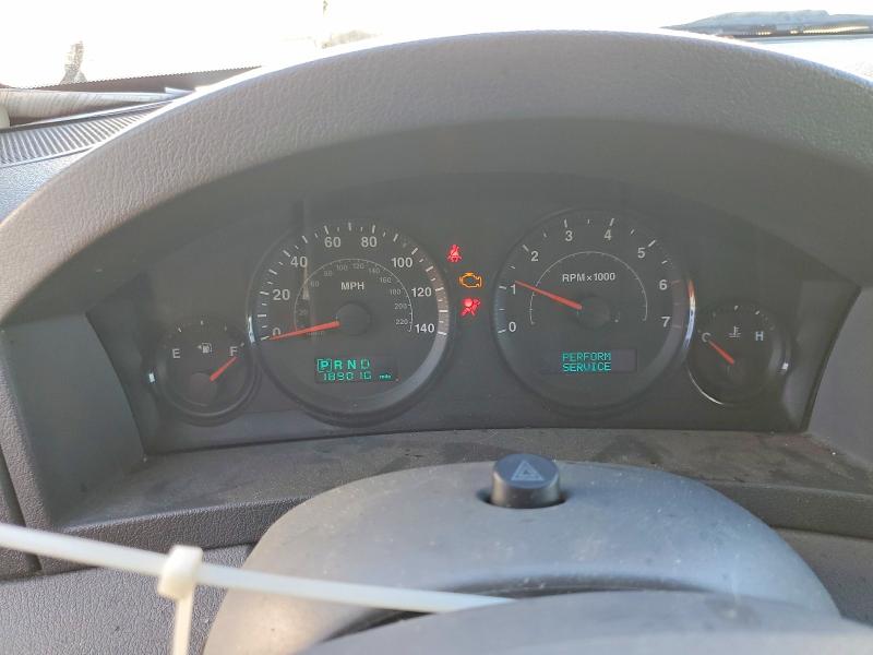 Photo 9 from auction – 2005 JEEP GRAND CHER with VIN 1J4GR48K45C711637