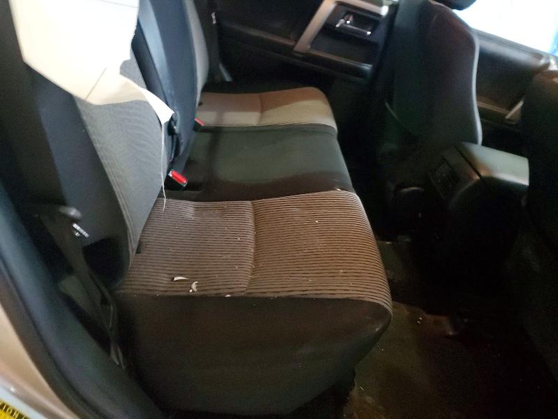 Photo 11 from auction – 2015 TOYOTA 4RUNNER with VIN JTEBU5JR9F5252652