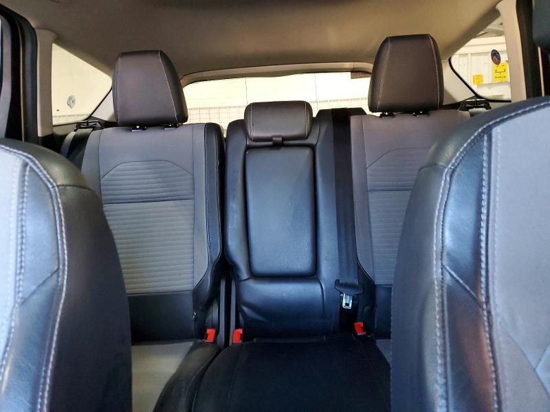 Photo 10 from auction – 2017 FORD ESCAPE with VIN 1FMCU9J9XHUD23894