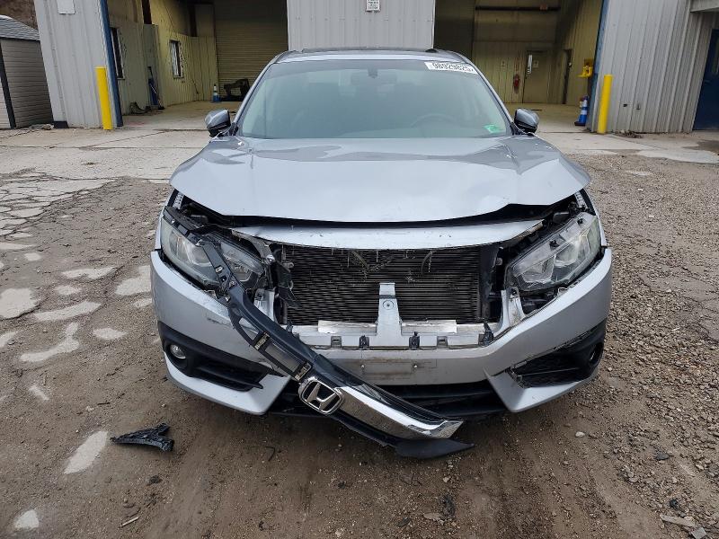 Photo 5 from auction – 2017 HONDA CIVIC EXL with VIN 19XFC1F70HE030601