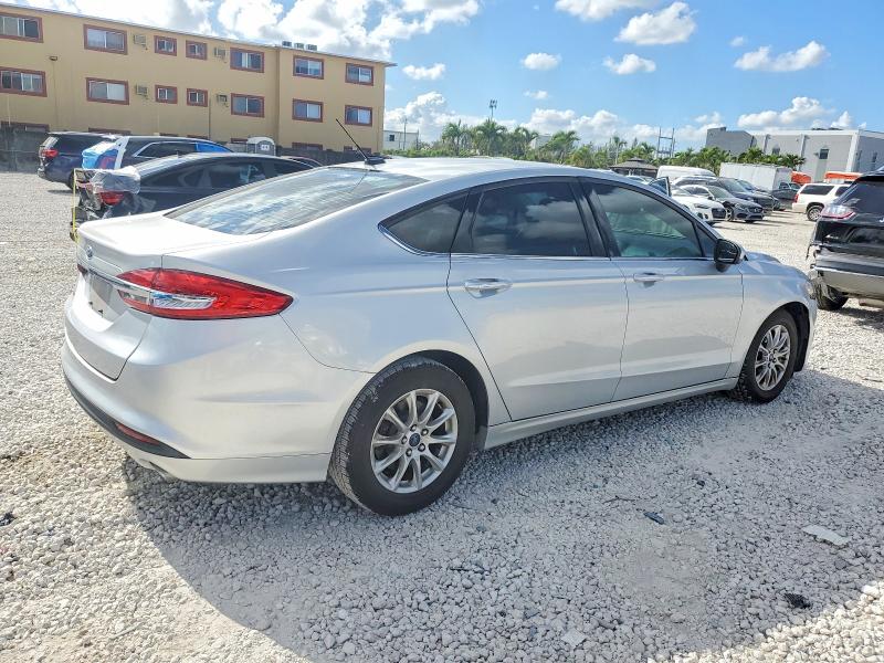 Photo 3 from auction – 2017 FORD FUSION S with VIN 3FA6P0G72HR282037