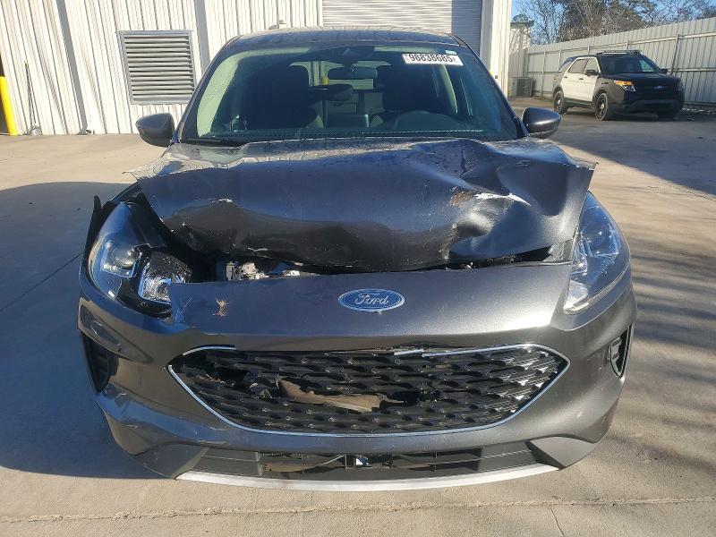 Photo 5 from auction – 2020 FORD ESCAPE with VIN 1FMCU0G64LUA67110