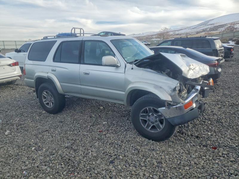 Photo 4 from auction – 2000 TOYOTA 4RUNNER SR with VIN JT3HN86R6Y0318097