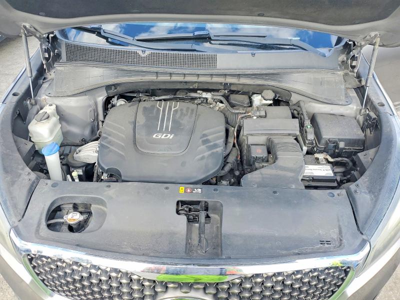 Photo 12 from auction – 2016 KIA SORENTO with VIN 5XYPK4A5XGG071060
