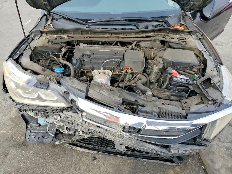 Photo 11 from auction – 2016 HONDA ACCORD with VIN 1HGCR2F04GA247159