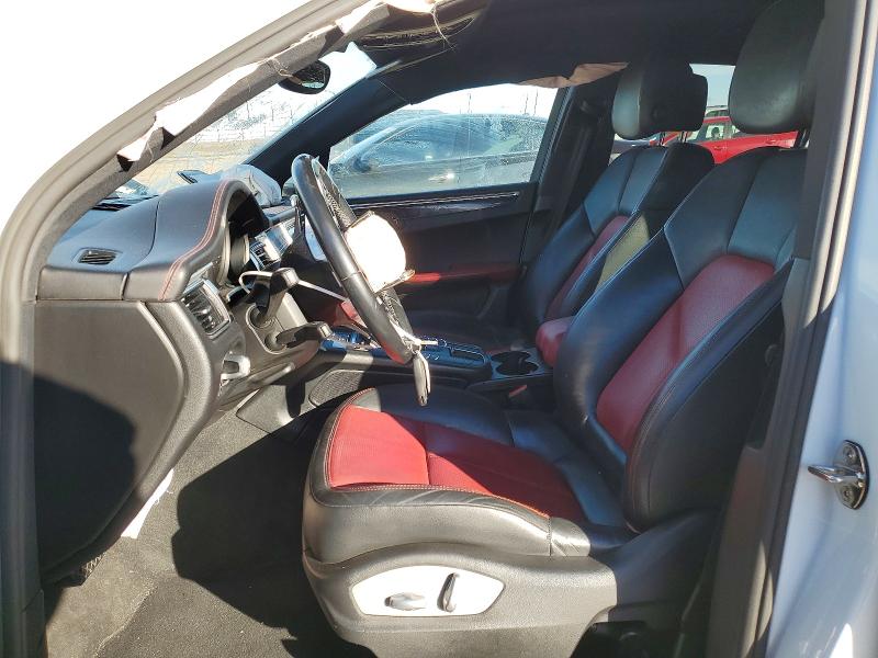 Photo 7 from auction – 2017 PORSCHE MACAN with VIN WP1AA2A51HLB03976