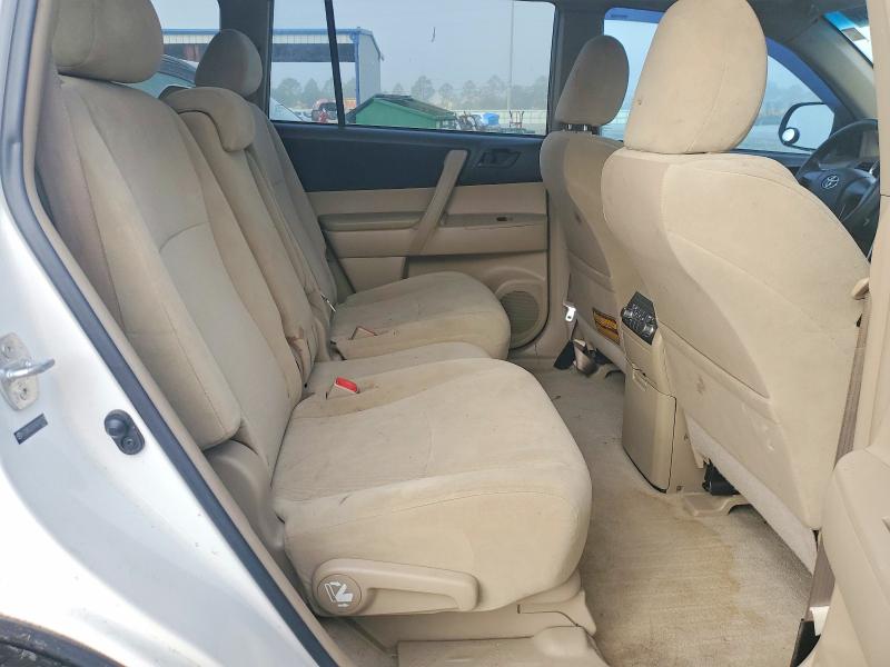 Photo 11 from auction – 2010 TOYOTA HIGHLANDER with VIN 5TDBK3EH2AS015178