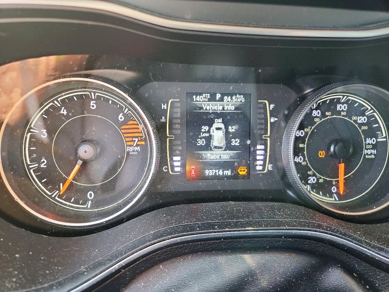 Photo 9 from auction – 2020 JEEP CHEROKEE with VIN 1C4PJLLB2LD624258