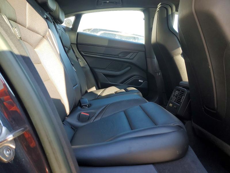 Photo 10 from auction – 2022 PORSCHE TAYCAN with VIN WP0AA2Y1XNSA14934