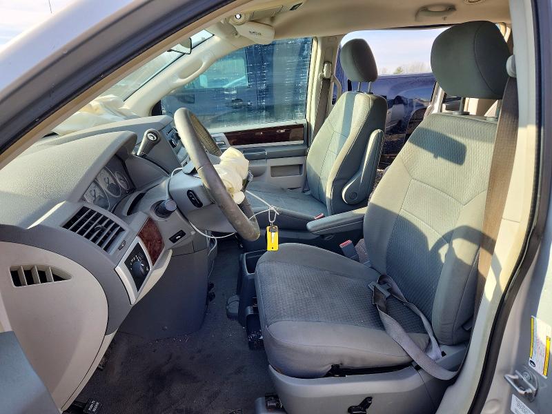 Photo 7 from auction – 2009 CHRYSLER TOWN & COU with VIN 2A8HR54139R678570