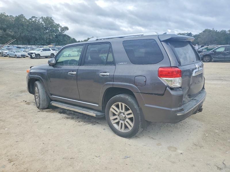 Photo 2 from auction – 2013 TOYOTA 4RUNNER SR with VIN JTEBU5JR1D5129845