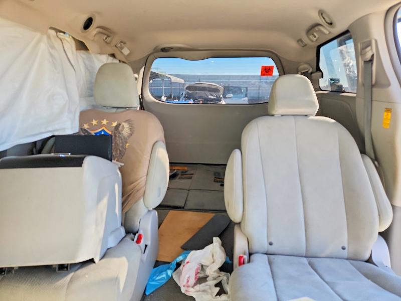 Photo 10 from auction – 2014 TOYOTA SIENNA with VIN 5TDZK3DCXES503725