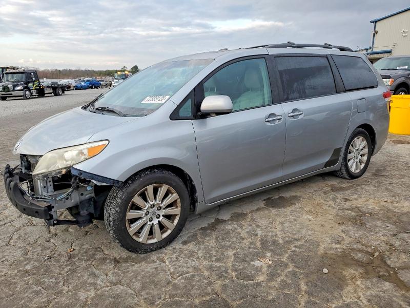 TOYOTA SIENNA XLE 2011 with VIN 5TDYK3DC3BS047526 - Photo from auction