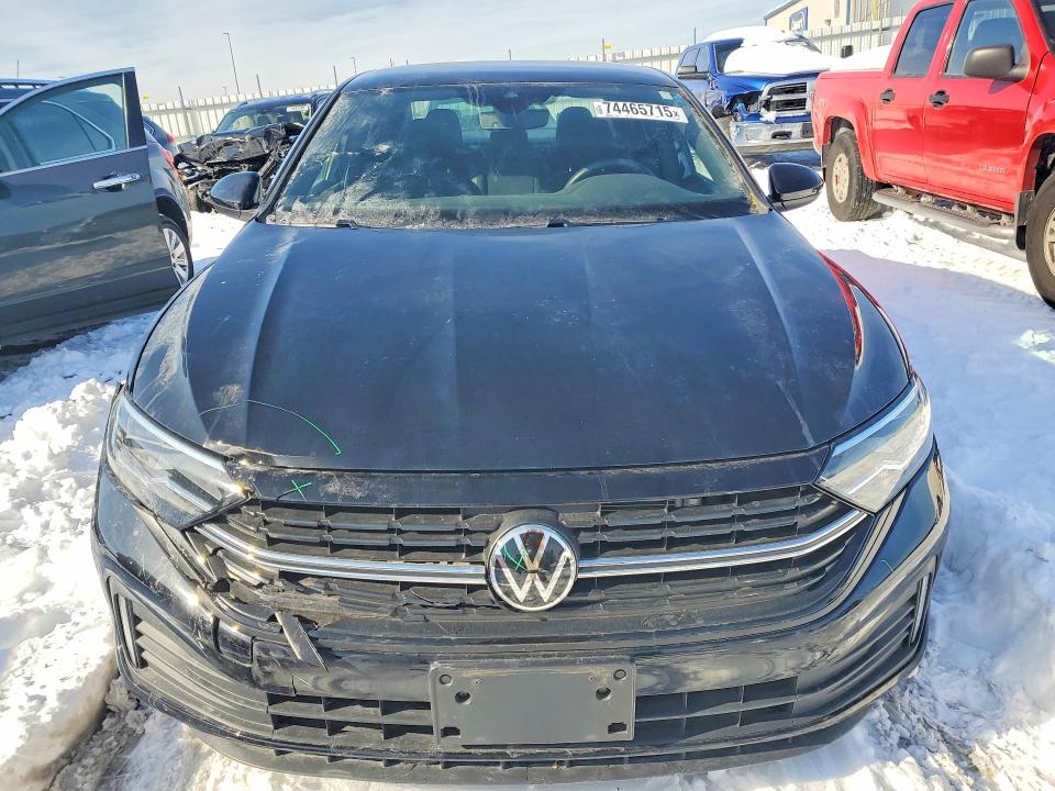 Photo 5 from auction – 2023 VOLKSWAGEN JETTA SPOR with VIN 3VWBM7BU5PM023025