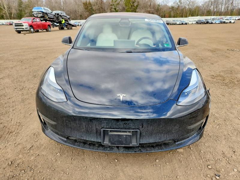 Photo 5 from auction – 2018 TESLA MODEL 3 with VIN 5YJ3E1EB6JF135761