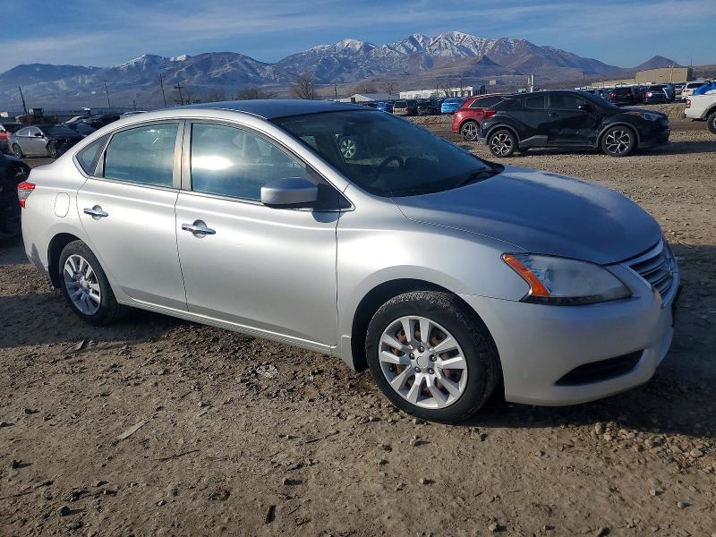 Photo 4 from auction – 2015 NISSAN SENTRA with VIN 3N1AB7AP2FY256290