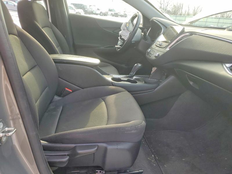 Photo 7 from auction – 2017 CHEVROLET MALIBU LT with VIN 1G1ZE5ST2HF259653