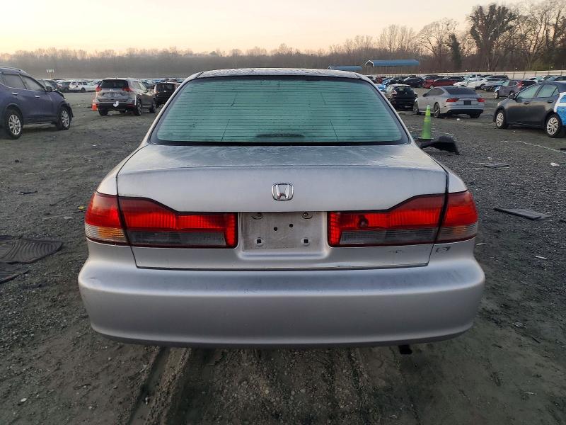 Photo 6 from auction – 2002 HONDA ACCORD with VIN 1HGCG56772A149062