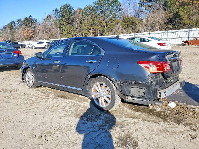 Photo 2 from auction – 2011 LEXUS ES 350 with VIN JTHBK1EG4B2465272