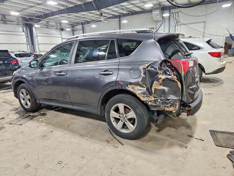 Photo 2 from auction – 2015 TOYOTA RAV4 XLE with VIN 2T3RFREVXFW267133