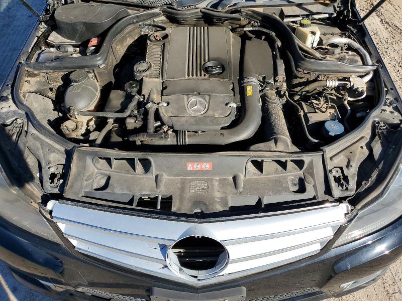 Photo 11 from auction – 2012 MERCEDES-BENZ C 250 with VIN WDDGF4HB6CA636890