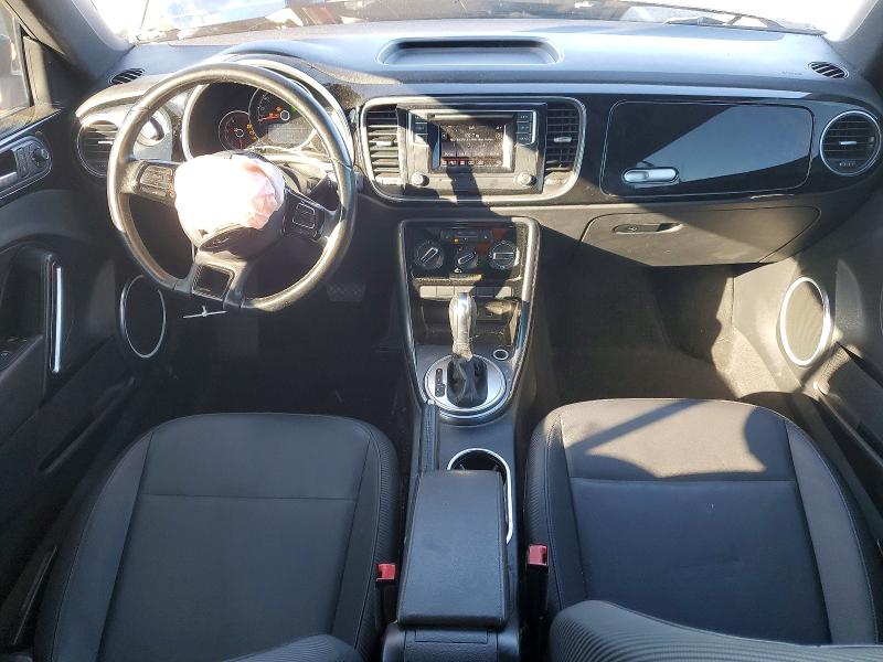 Photo 8 from auction – 2018 VOLKSWAGEN BEETLE with VIN 3VW5DAAT9JM515633
