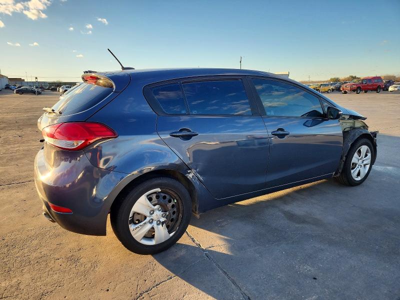 Photo 3 from auction – 2016 KIA FORTE LX with VIN KNAFK5A89G5630020