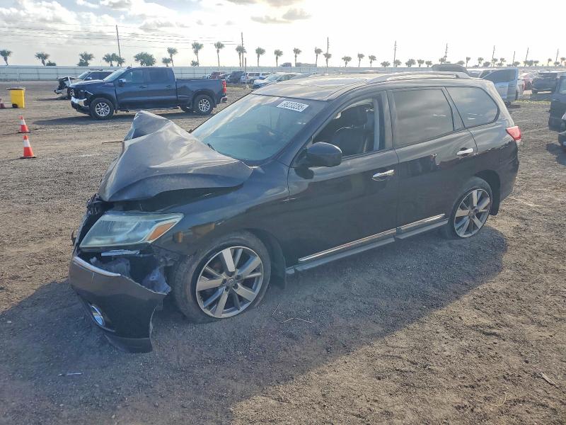 NISSAN PATHFINDER 2015 with VIN 5N1AR2MN0FC613492 - Photo from auction