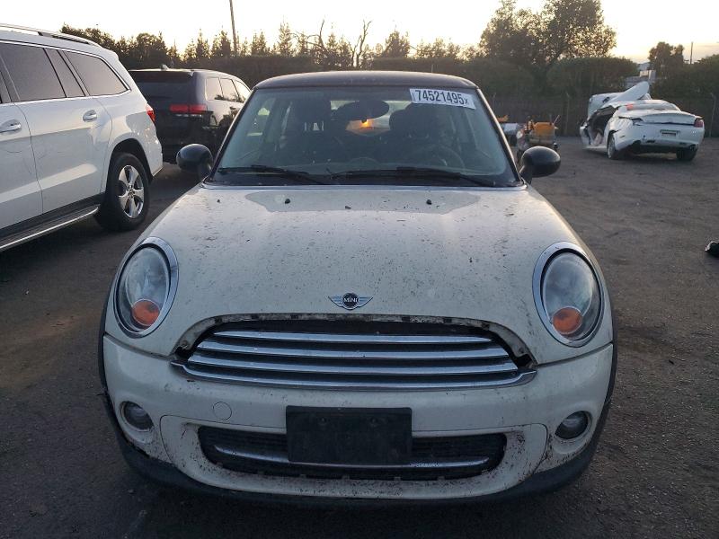 Photo 5 from auction – 2013 MINI COOPER with VIN WMWSU3C51DT692275