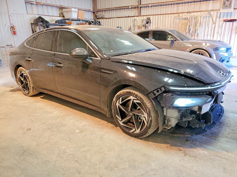 Photo 4 from auction – 2024 HYUNDAI SONATA with VIN KMHL14JA9RA383531