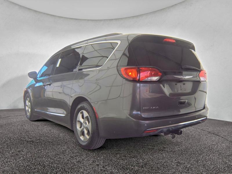 Photo 3 from auction – 2017 CHRYSLER PACIFICA T with VIN 2C4RC1BG2HR553247
