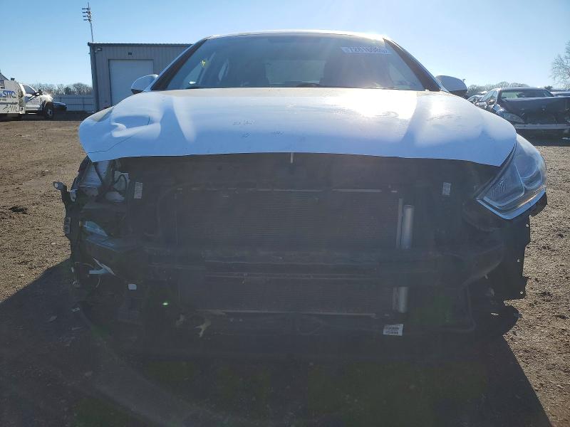 Photo 5 from auction – 2019 HYUNDAI SONATA SE with VIN 5NPE24AF2KH735627